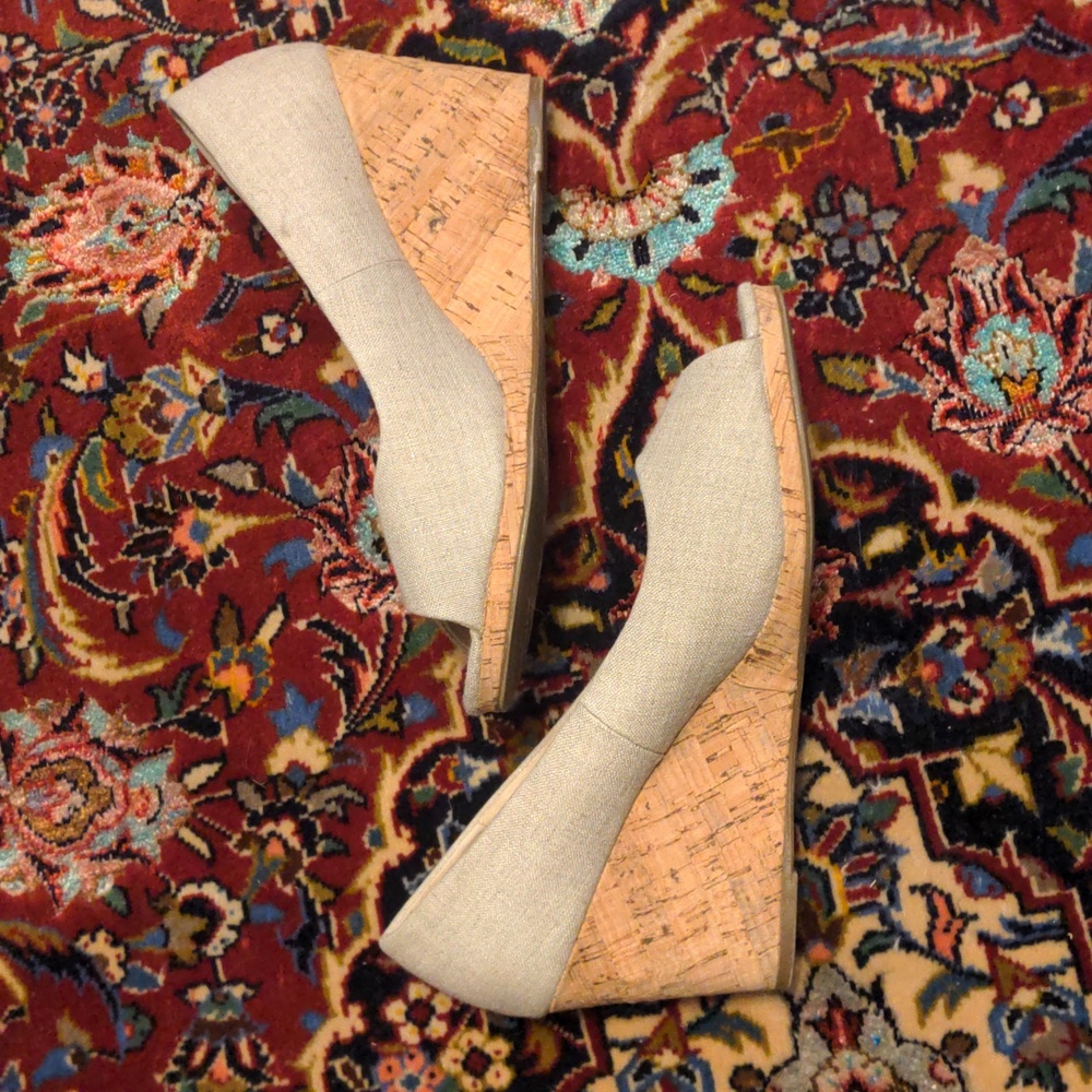 Kelly & Katie Canvas Peep-toe wedges